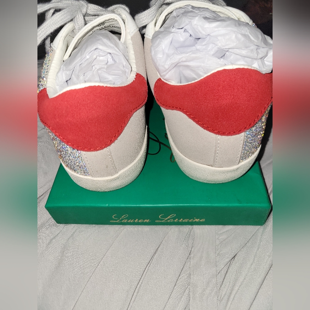 Sneakers - Picture 4 of 6